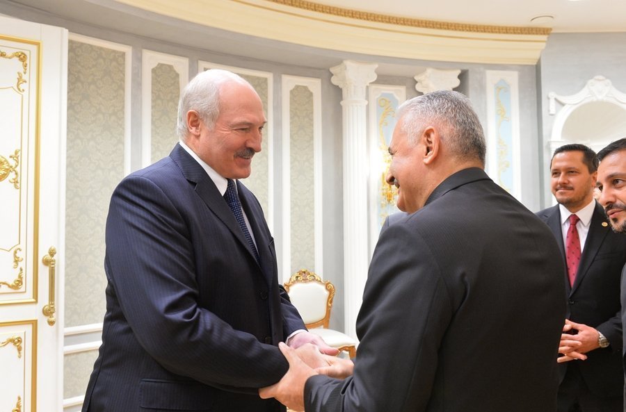 Бинали Йылдырым встретился с президентом Беларуси Александром Лукашенко