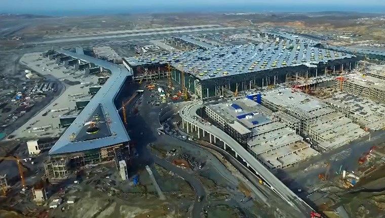 Рабочие строят новый аэропорт Стамбула под надзором полиции
