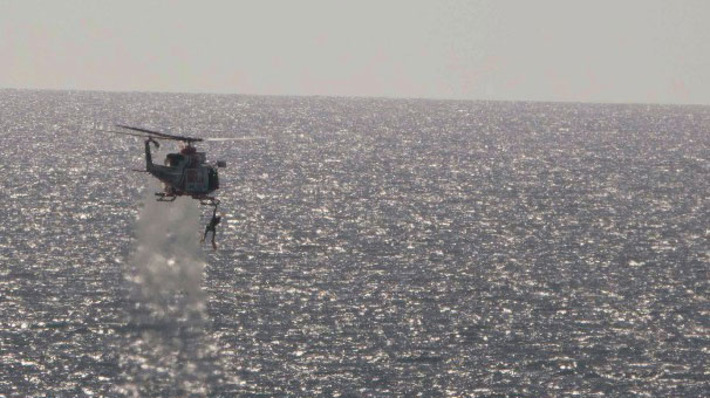 В заливе Кушадасы вертолет спас водолаза (видео)