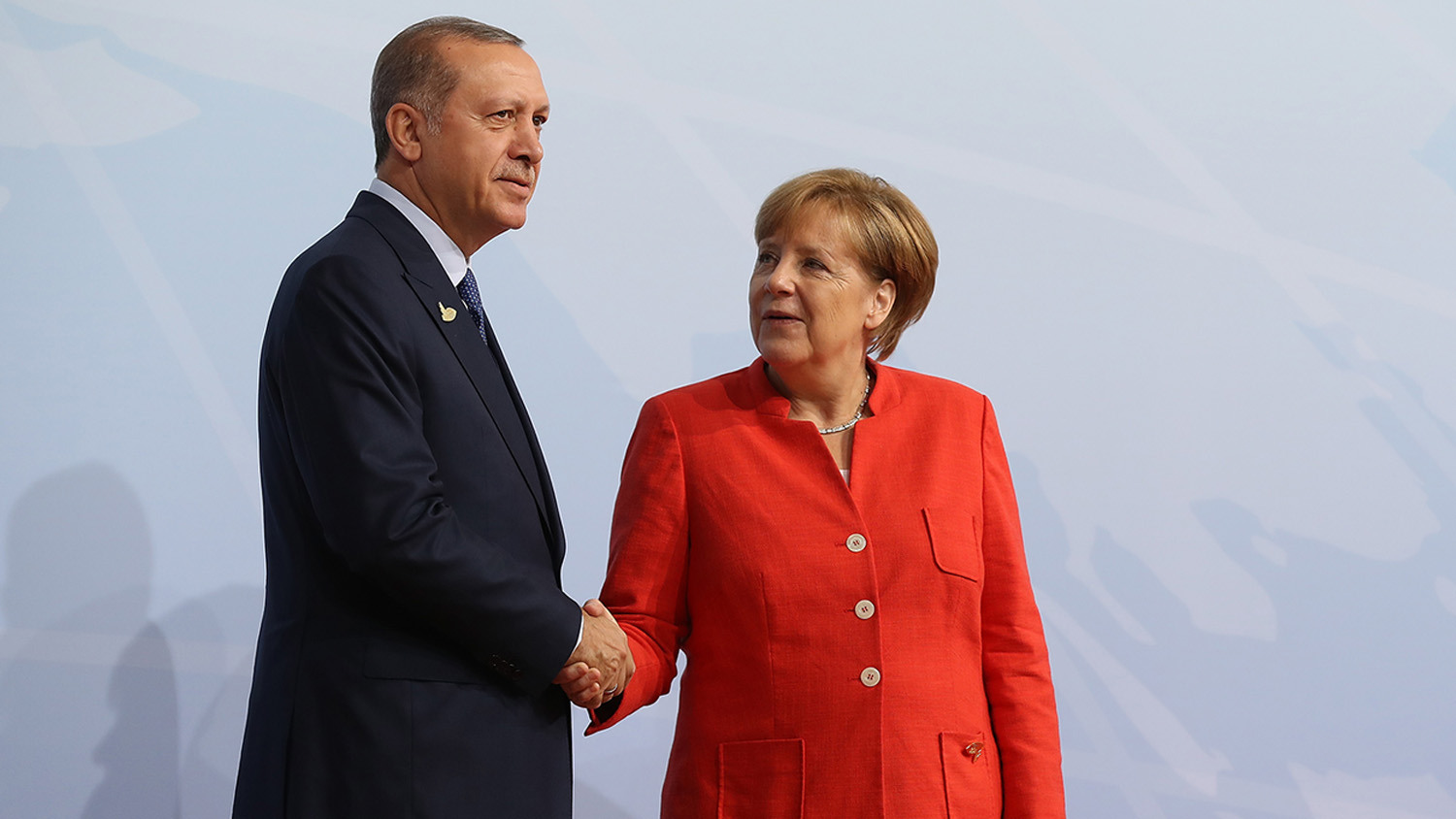 Эрдоган намерен в ближайшее время лично встретиться с канцлером ФРГ Меркель