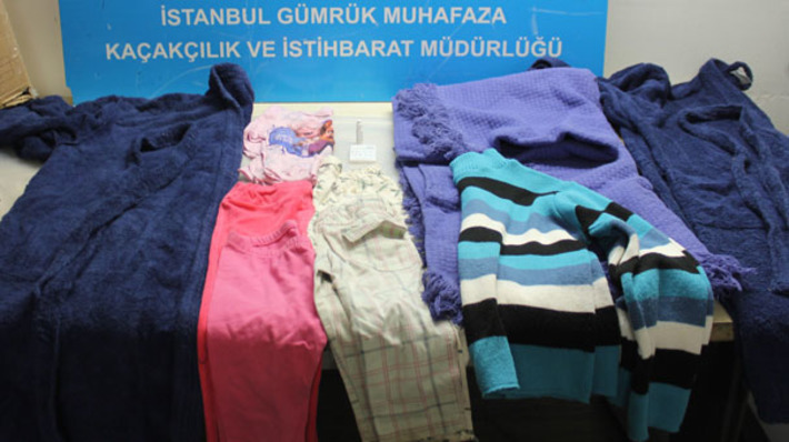 Турецкой таможней задержана посылка с детской одеждой, пропитанной кокаином