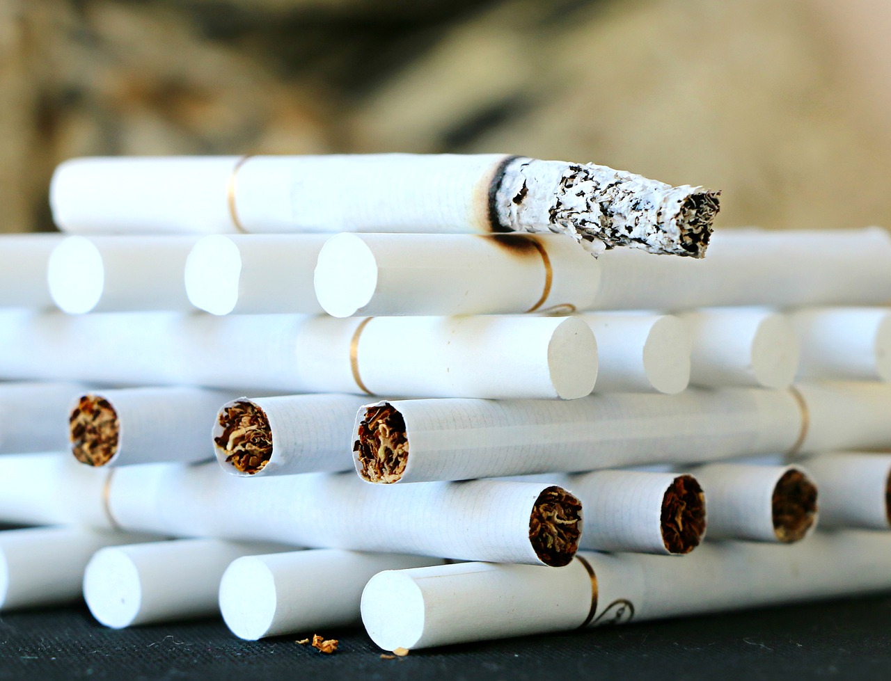 Сколько блоков сигарет можно привезти из России в Турцию