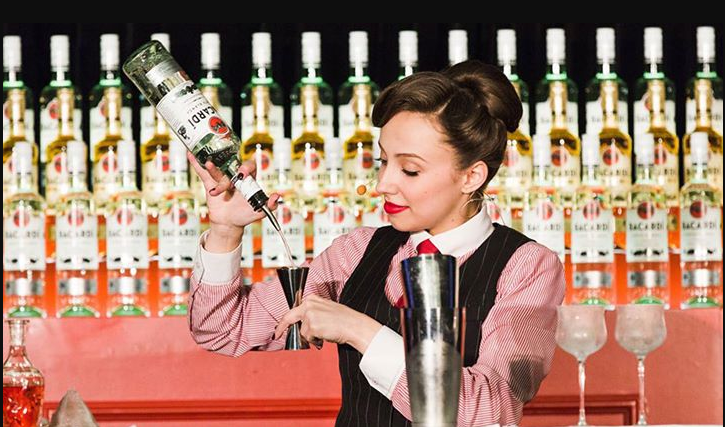  В отелях RIXOS в Анталии требуются девушки-бармены