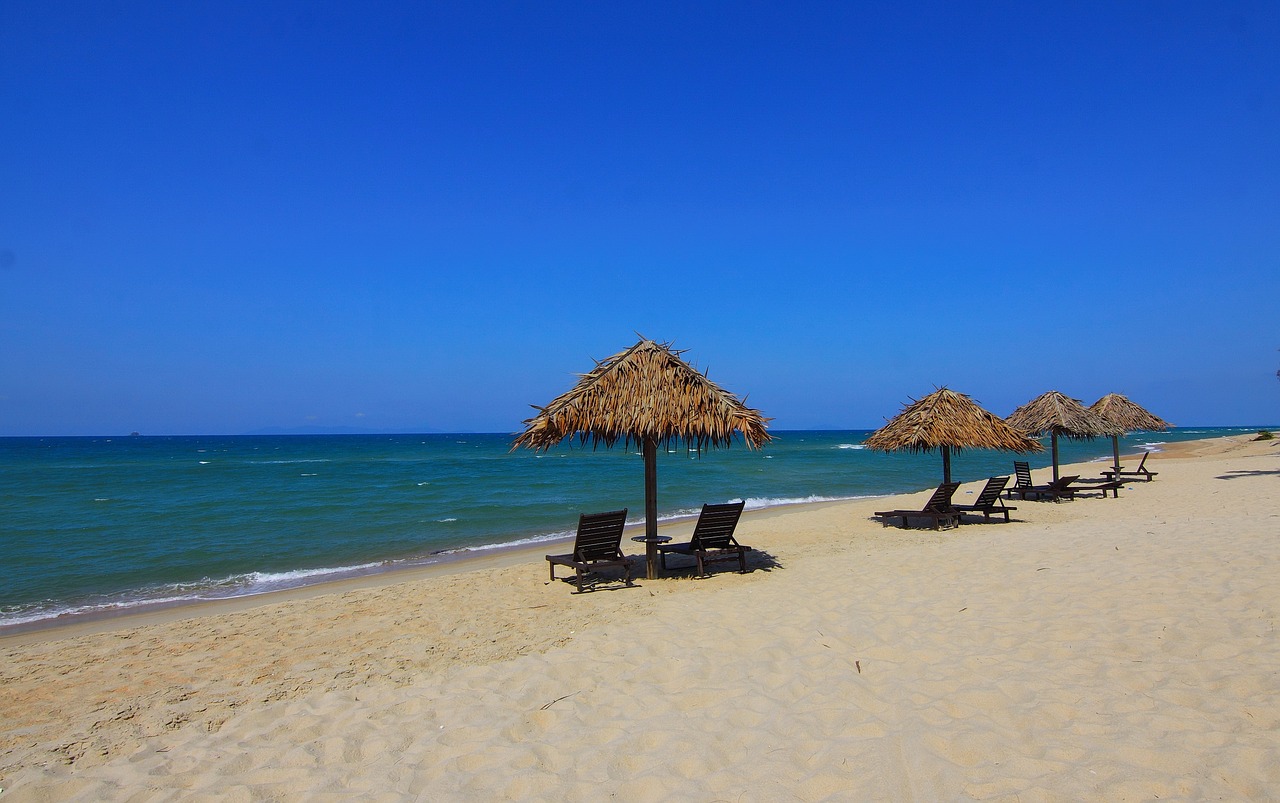 Ближайший песочный пляж к Коньяалты - как добраться, где выходить?  