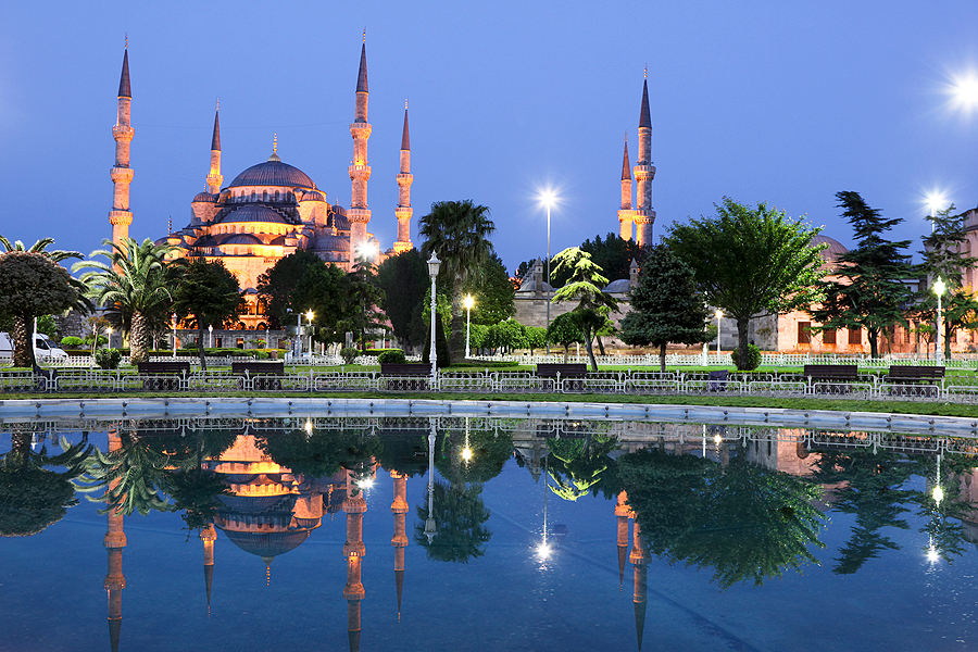 Турция планирует принять участие более чем в сотне туристических выставок 