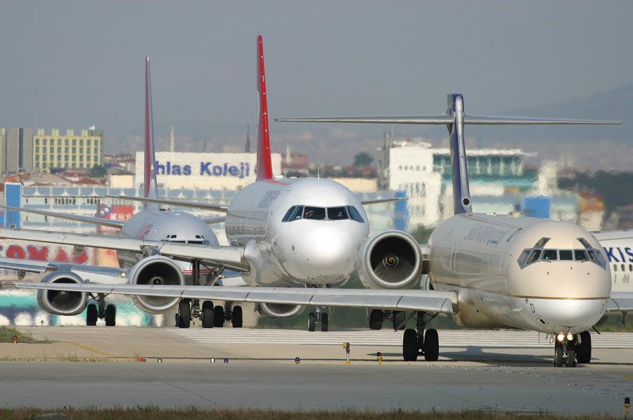 Аэропорты Стамбула за лето обслужили более 28 млн пассажиров