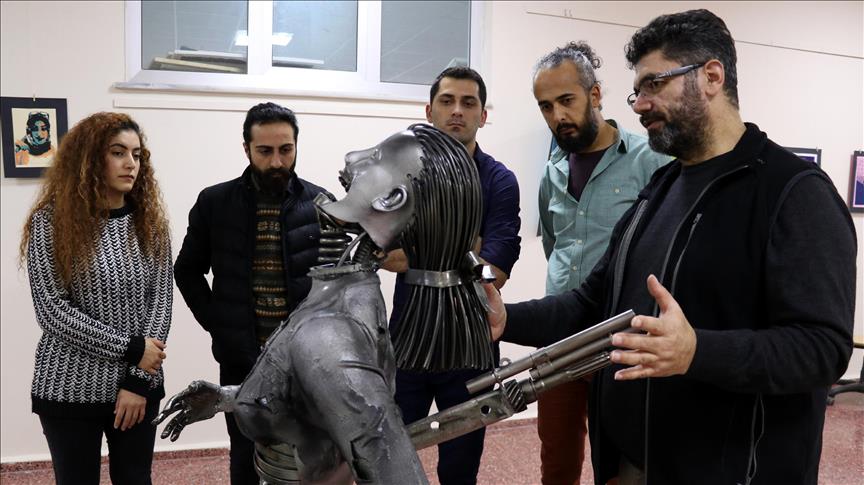 Турецкий мастер создал скульптуру в память о Ходжалинской трагедии