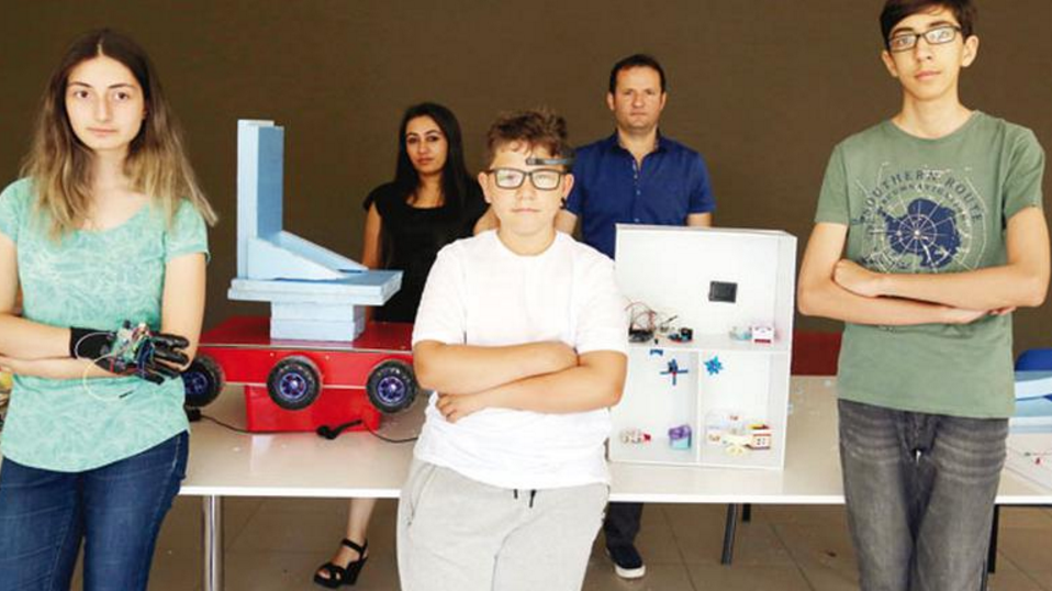 Турецкие дети победили в  конкурсе роботов  в Пекине