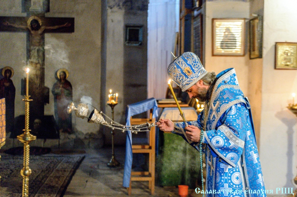 7 февраля - Вечерня в храме святых ап. Павла и прп. Алипия Столпника г. Антальи
