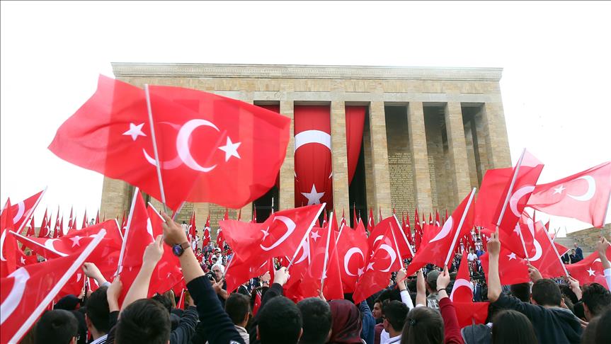 Турция празднует День молодежи и спорта