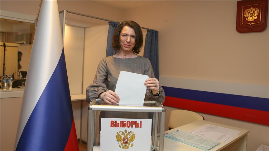 Граждане России досрочно голосуют в Измире
