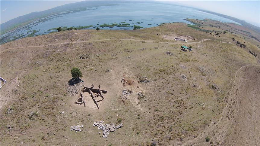 В ходе археологических раскопок в Манисе найдены зернохранилища позднего бронзового века