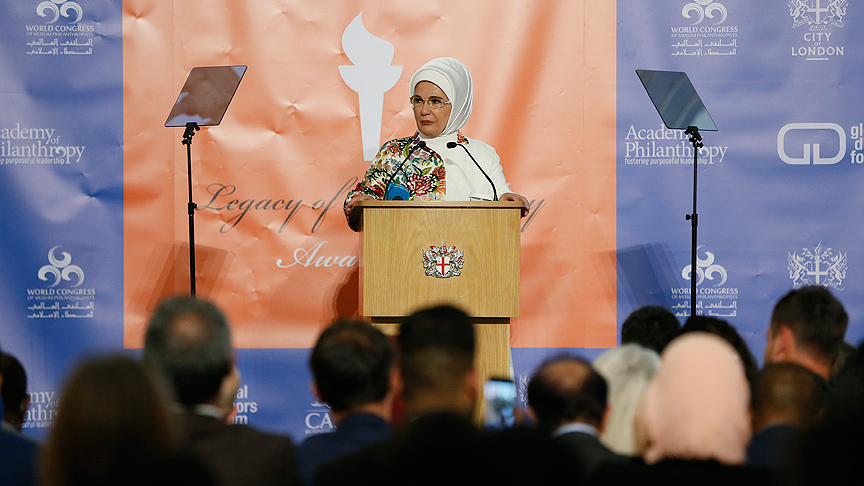 Супруге президента Турции вручена награда «За заслуги в гуманитарной сфере»