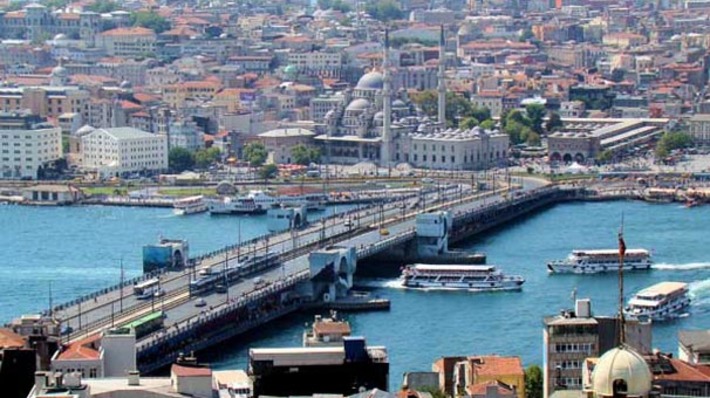 В ночь на 19 декабря будет закрыто движение по Галатскому мосту и мосту Ататюрка в Стамбуле