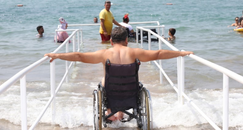 В Манавгате открылся пляж для инвалидов-колясочников