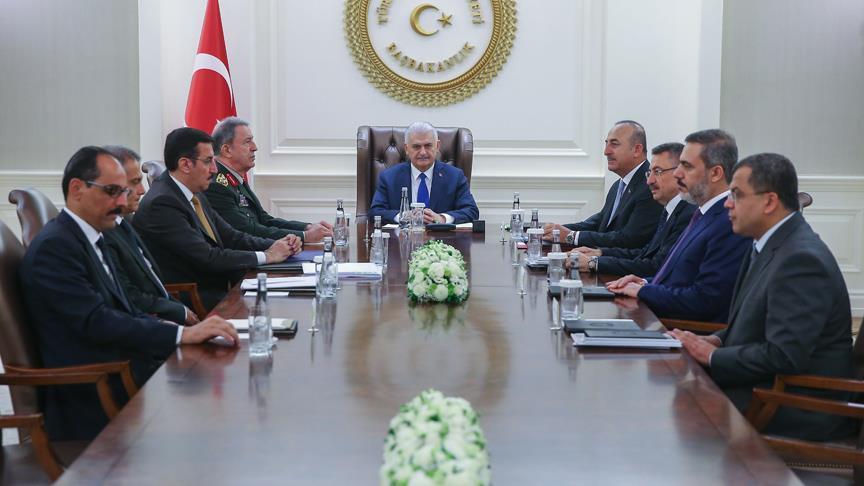 В Анкаре проходит внеплановое заседание Совета безопасности Турции под председательством премьер-министра