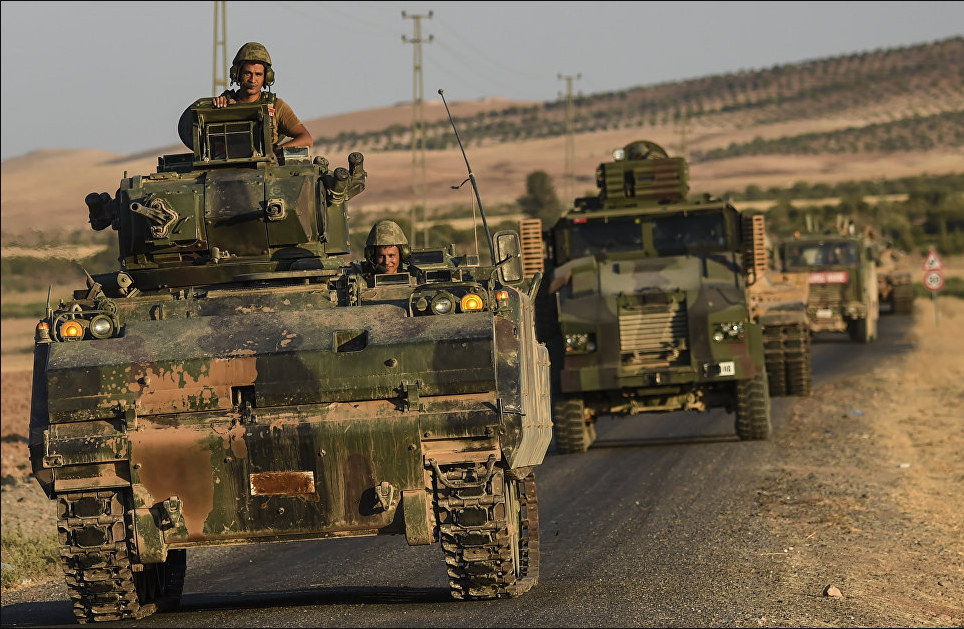 Курдские СМИ: Турция размещает войска на севере Сирии