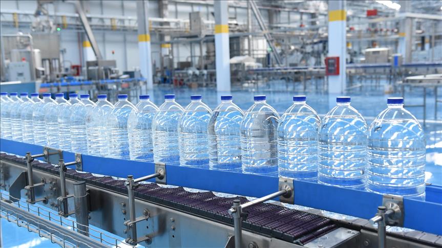 Турция экспортирует бутилированную воду более чем в сотню стран мира