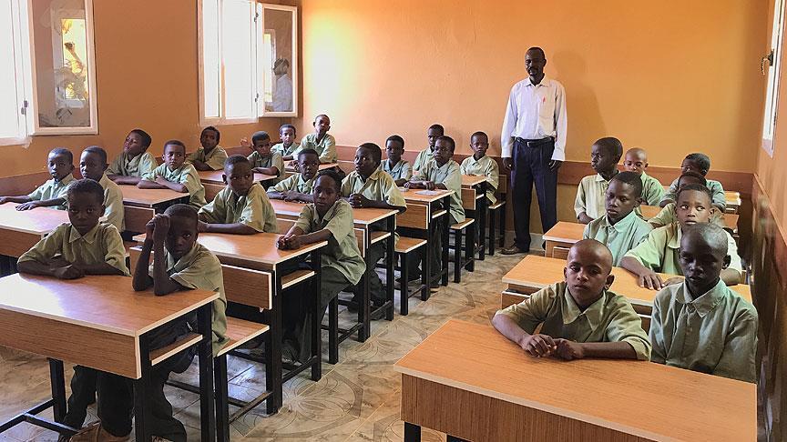Волонтеры TİKA восстановили школу в Судане