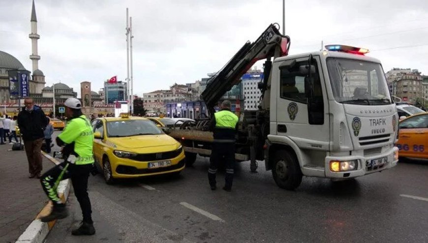 В Турции таксист обманул туриста на 2,7 тыс лир