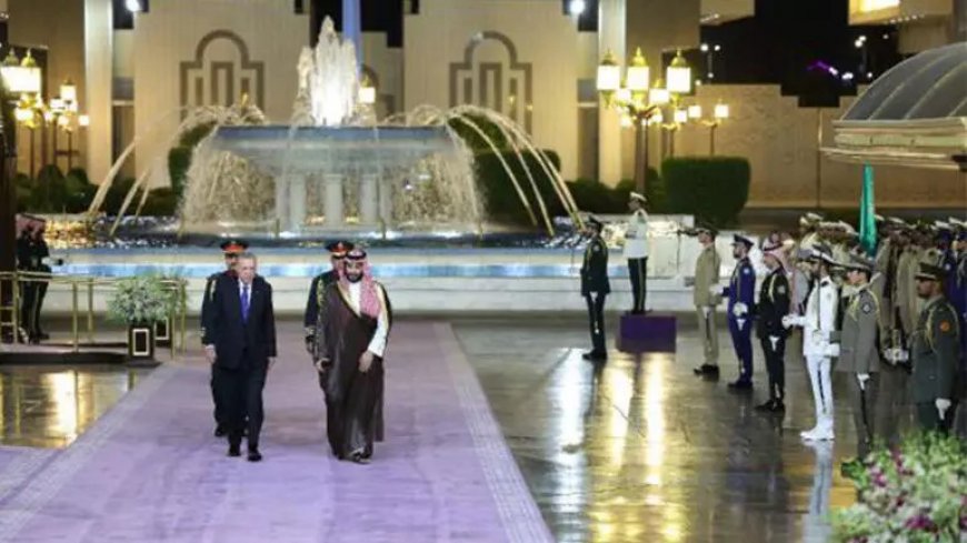 Эрдоган провел встречу с принцем Саудовской Аравии