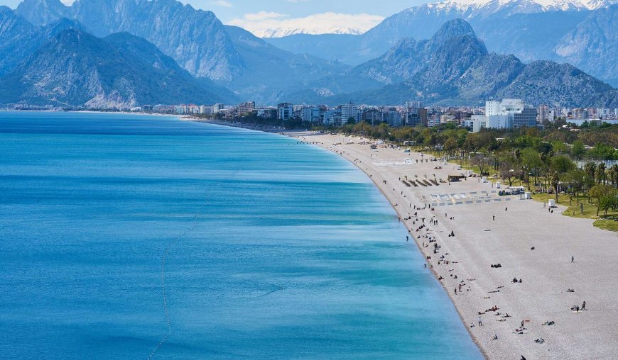 Стало известно число "плохих" пляжей в Турции