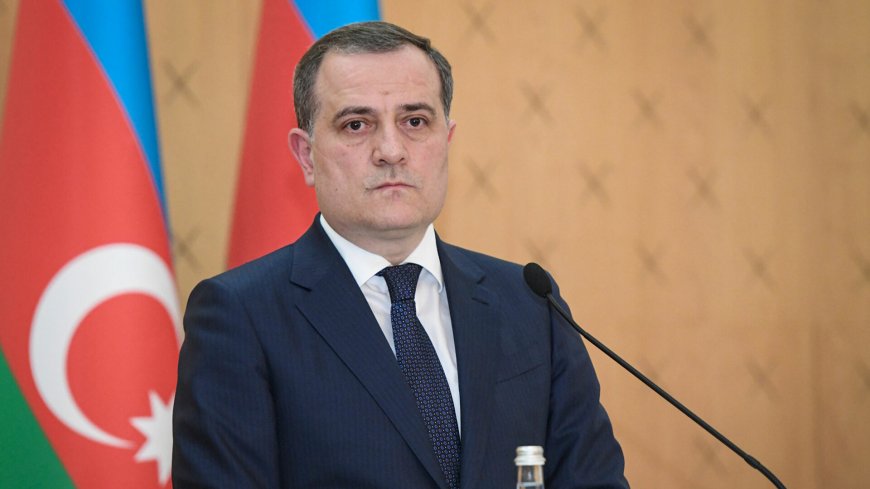 Глава МИД Азербайджана прибыл с официальным визитом в Турцию