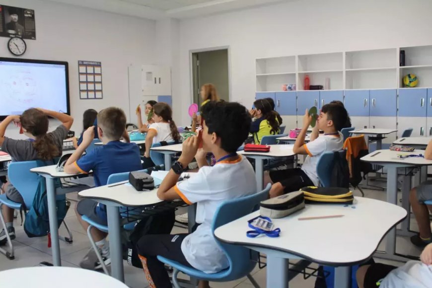В Турции отменили письменные экзамены для начальных классов