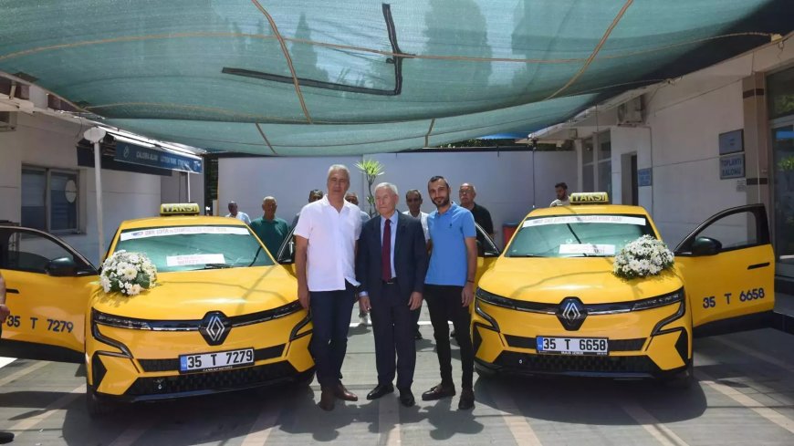 В Измире запустили электрические такси