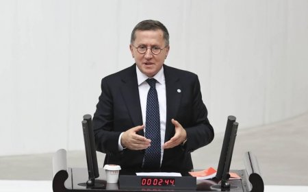 Взяточничество в судах Стамбула: арестованы 8 человек, отстранены 5 судей
