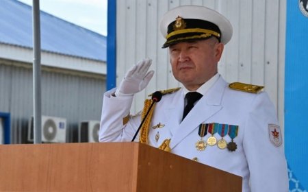 Экс-главкома ВМС Казахстана арестован