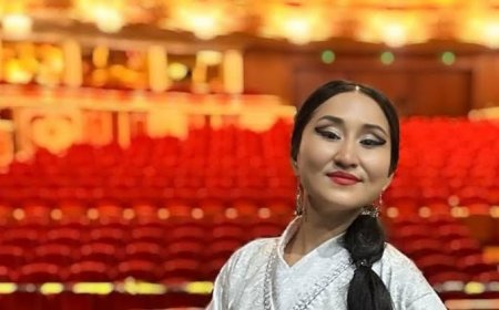 Певица из Казахстана набрала миллион просмотров спев на кухне