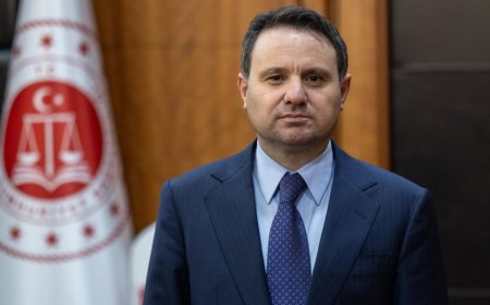 Акын Гюрлек: начато расследование обрушения скалы в Каппадокии