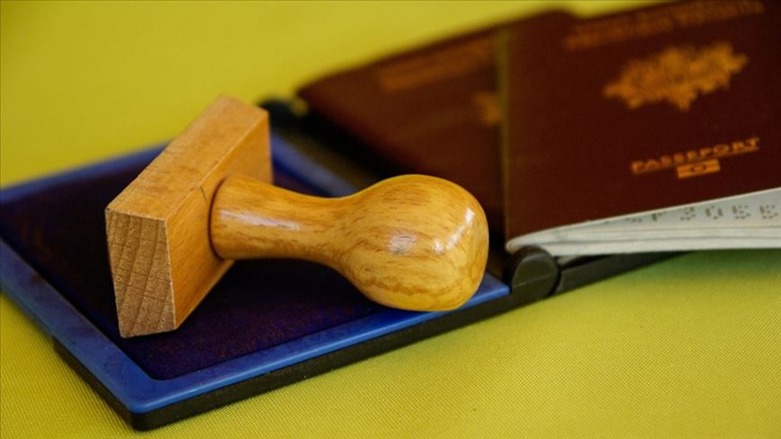 Франция меняет систему записи на визу для турецких граждан